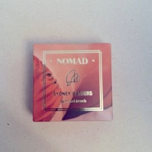 Nomad kiss of sun highlighter